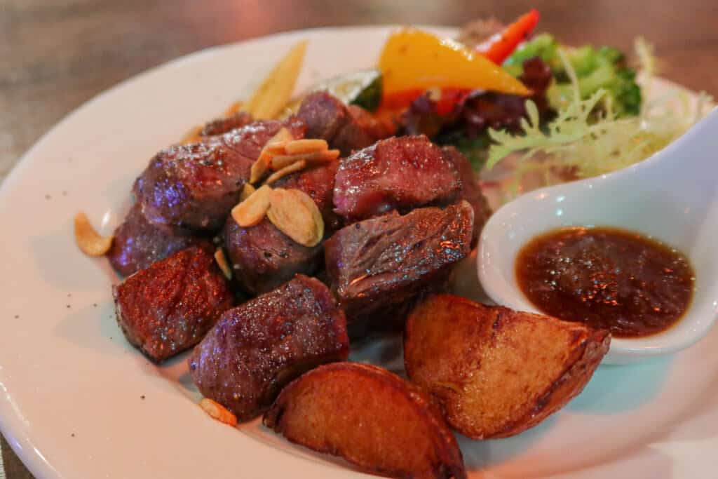 Range Bistrokaya 鐵板精肉餐酒館 澳洲和牛板腱牛排