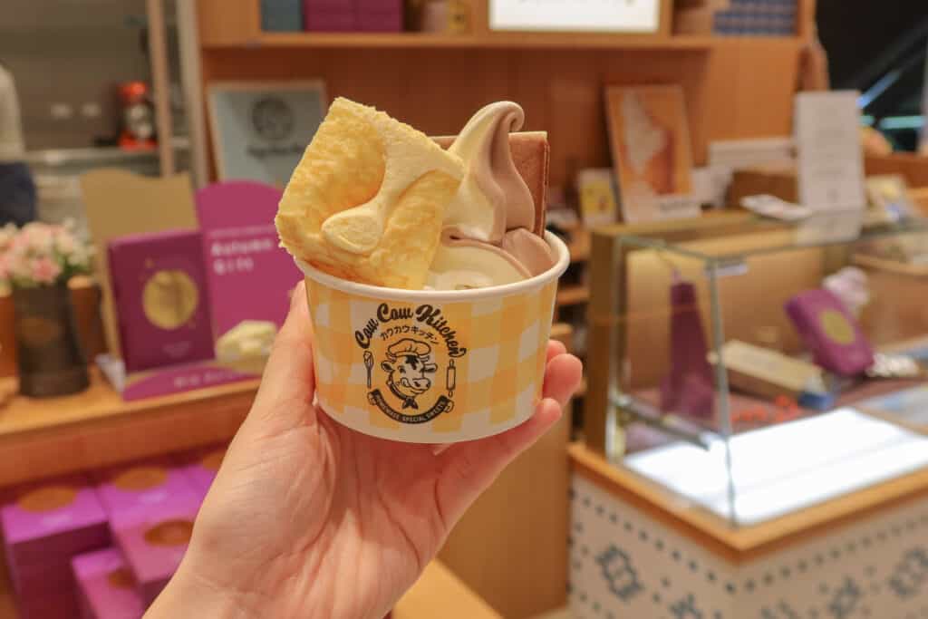 東京牛奶起司工房 南山店 信義美食 信義甜點 綜合聖代 霜淇淋