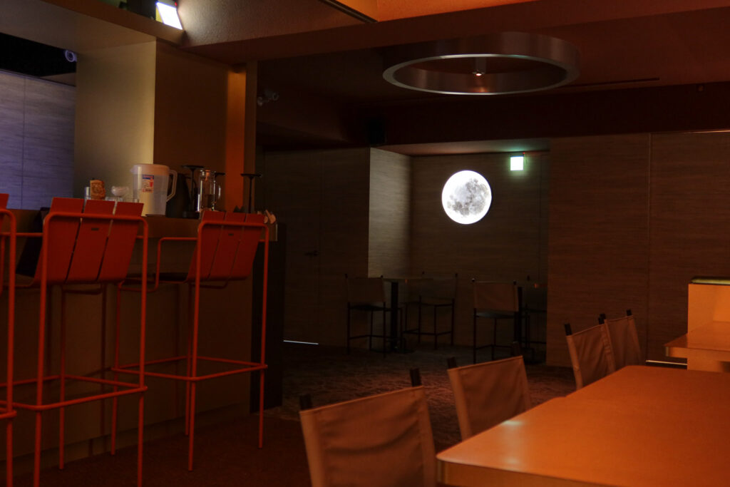 Bon Bon Taipei 東區餐酒館 月亮