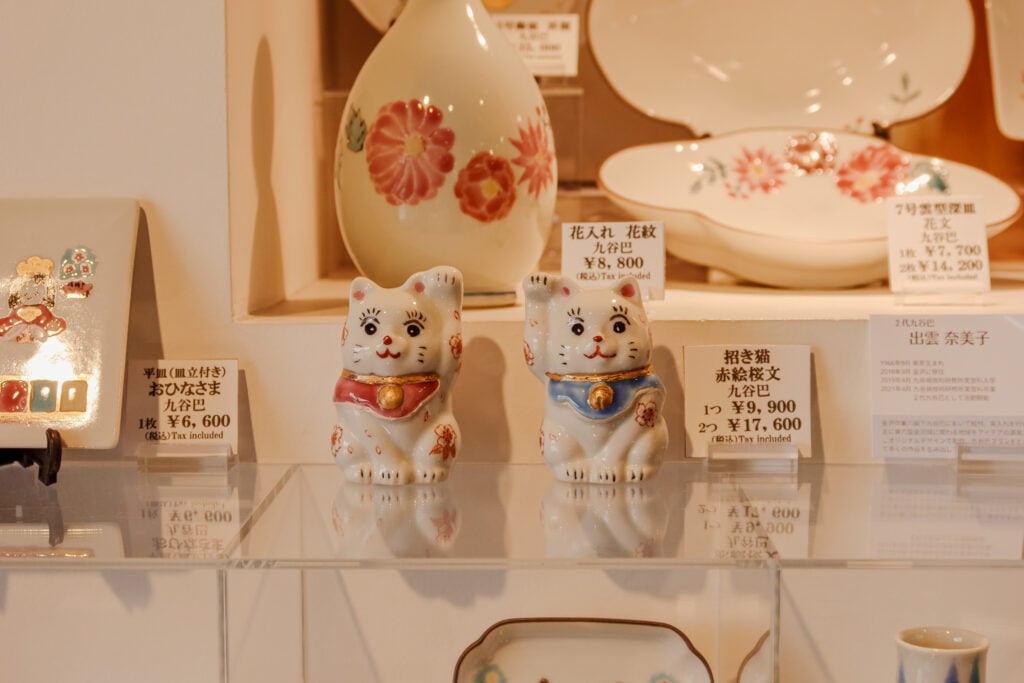 金沢名産九谷焼専門店 九谷巴 店主原創招財貓