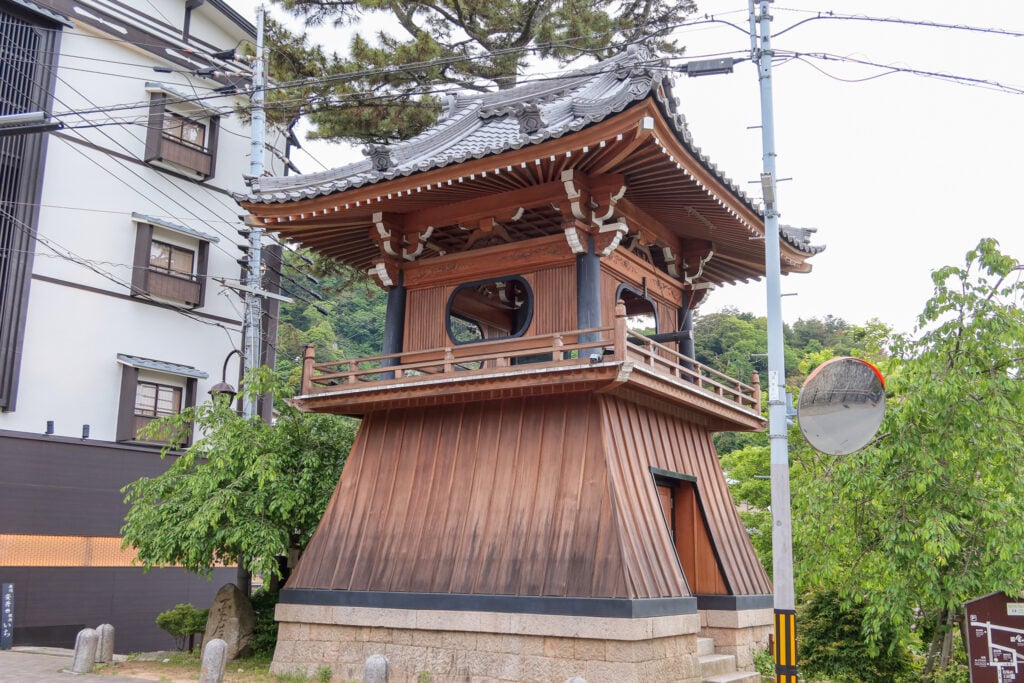 有馬溫泉寺 鐘樓近照