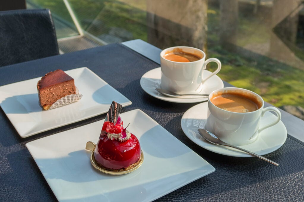 Le Musee de H 金澤店 我們點的2款蛋糕及咖啡