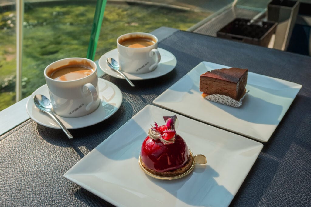 Le Musee de H 金澤店 朱紅蛋糕、巧克力蛋糕、咖啡