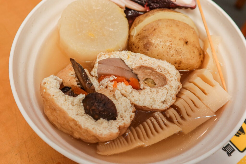 金澤關東煮 Ippukuya 油炸豆腐的內部