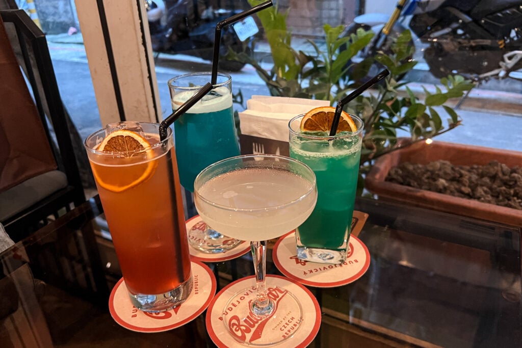 AWT Bistro下班後餐酒館 調酒種類多元