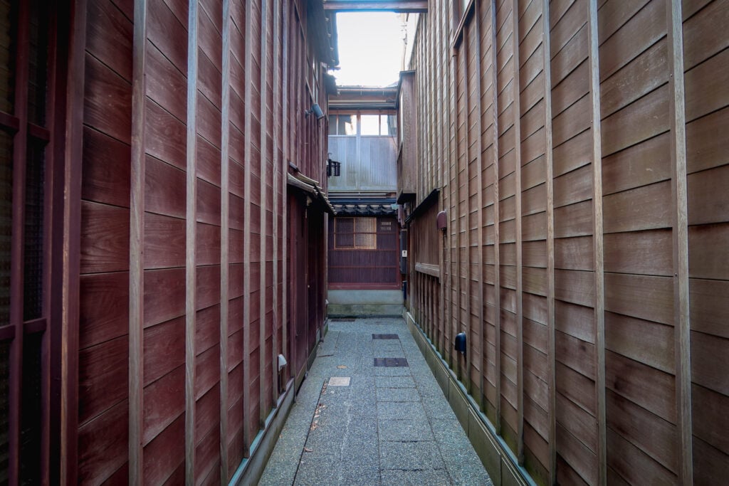 主計町茶屋街 巷弄中的景色