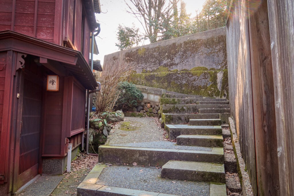 主計町茶屋街 暗坂（暗がり坂）景色