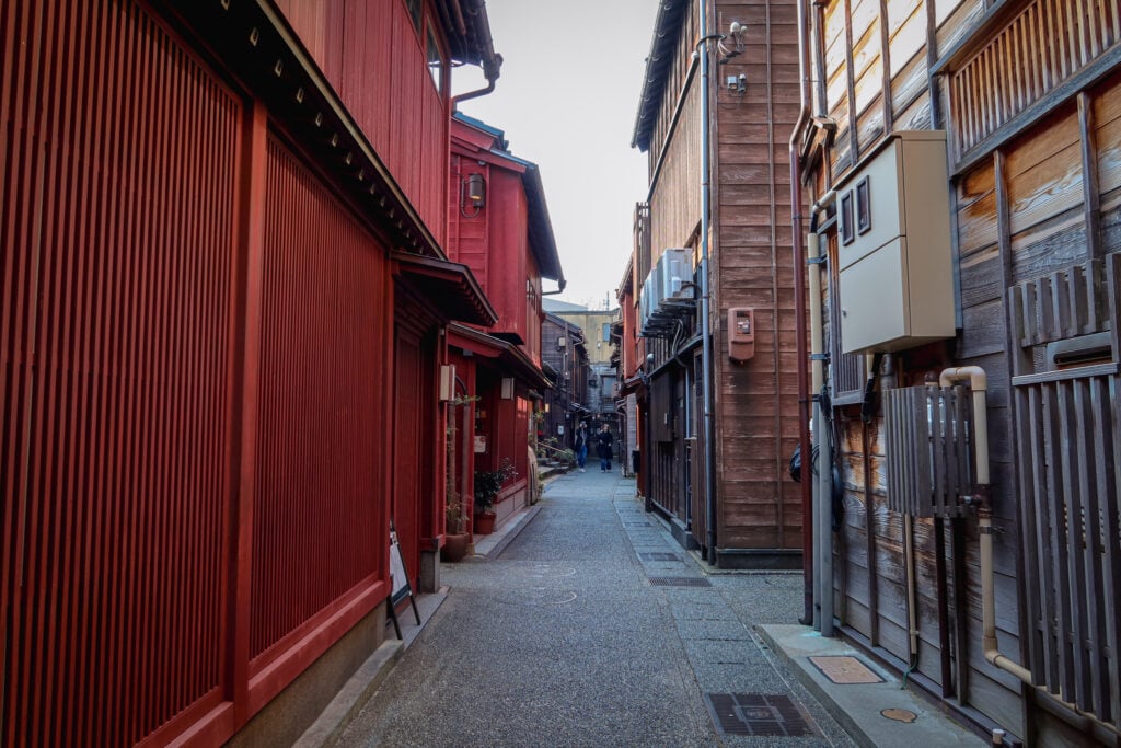 主計町茶屋街 走進茶屋窄巷的景觀