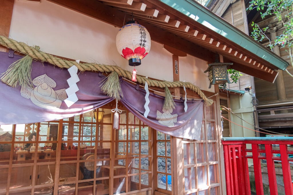 石浦神社 境內附屬神社：廣坂稻荷神社