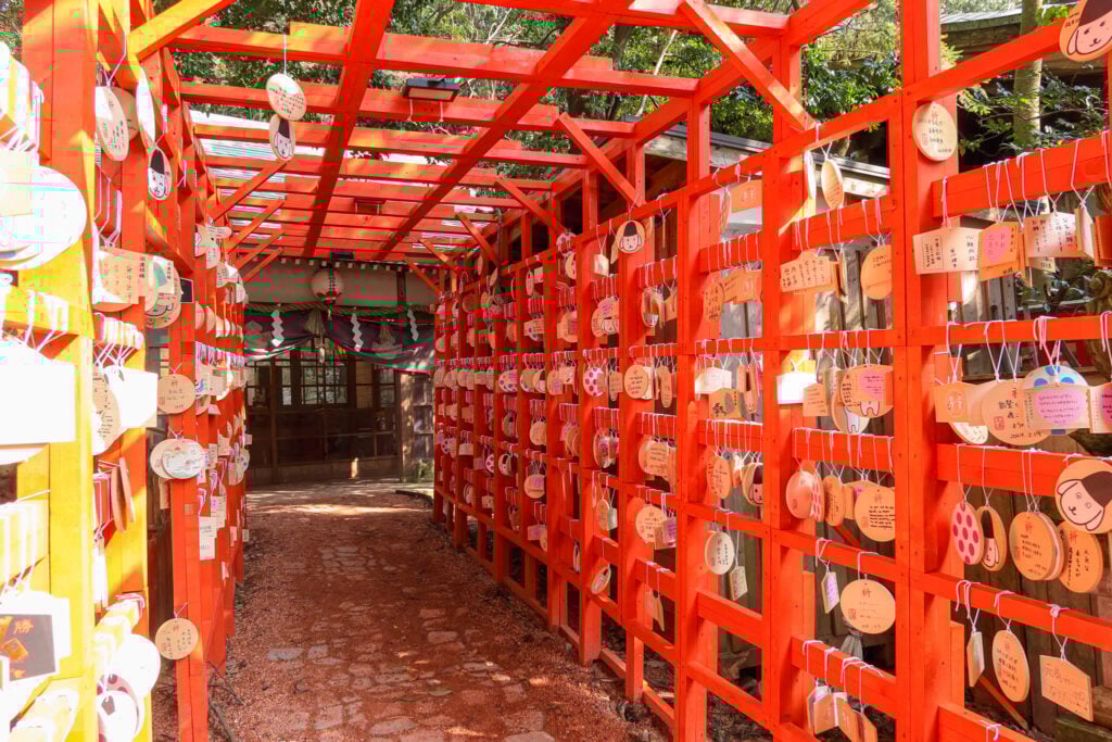 石浦神社 繪馬隧道