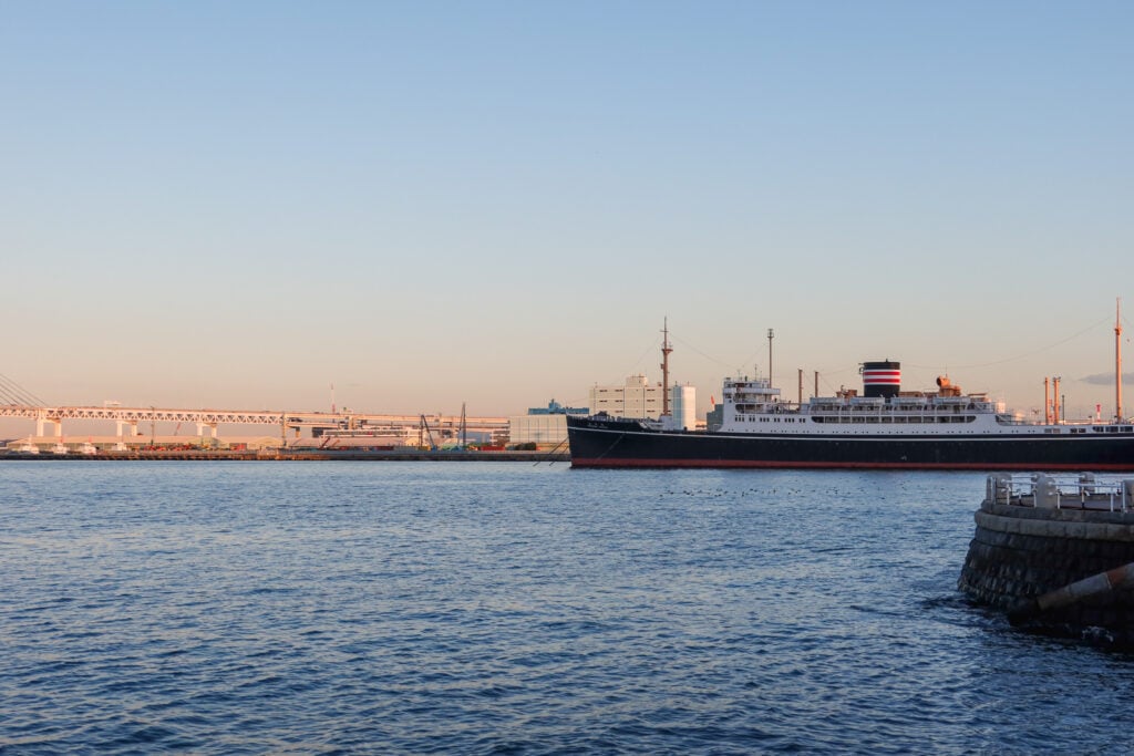 山下公園 有郵船經過