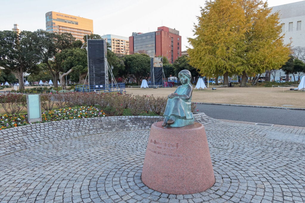 山下公園 紅鞋女孩雕像