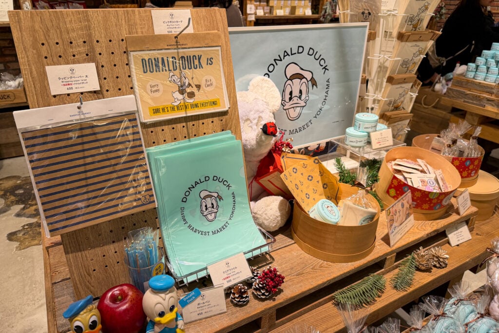 橫濱紅磚倉庫 Disney HARVEST MARKET by CAFE COMPANY 唐老鴨限定周邊櫃