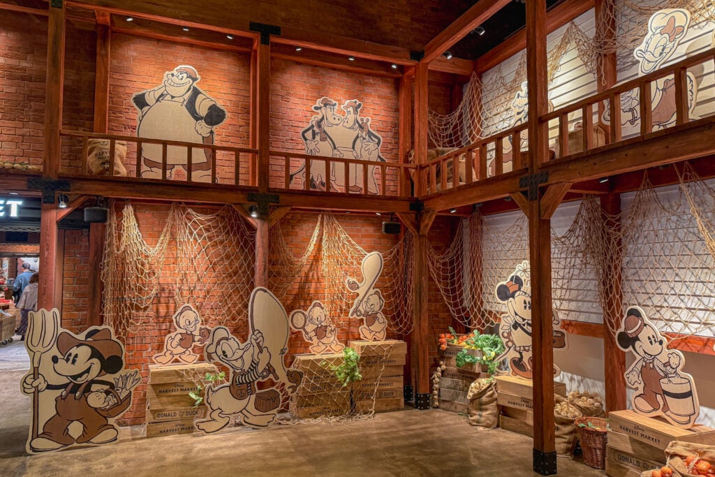 橫濱紅磚倉庫 Disney HARVEST MARKET by CAFE COMPANY 店家打卡佈置